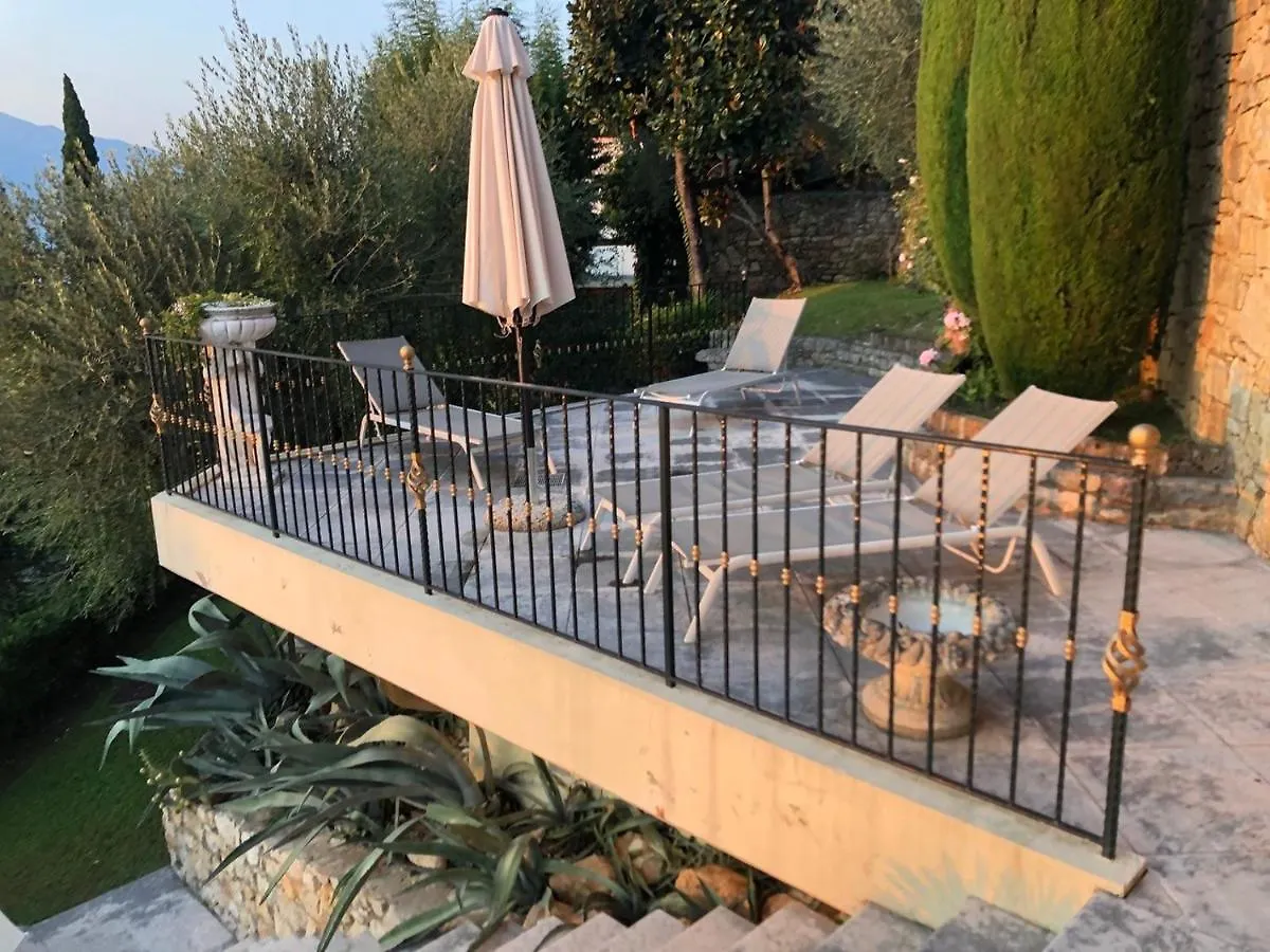 Apartment Appartamento La Perla Torri Del Benaco
