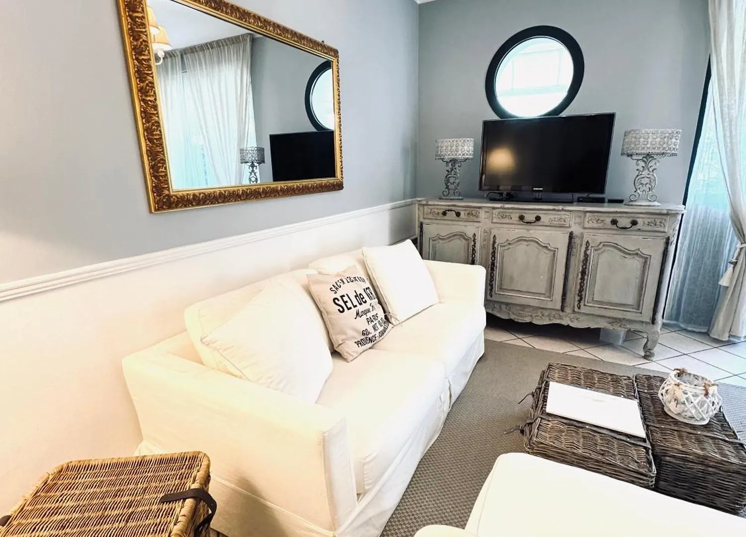 Apartment Appartamento La Perla Torri Del Benaco