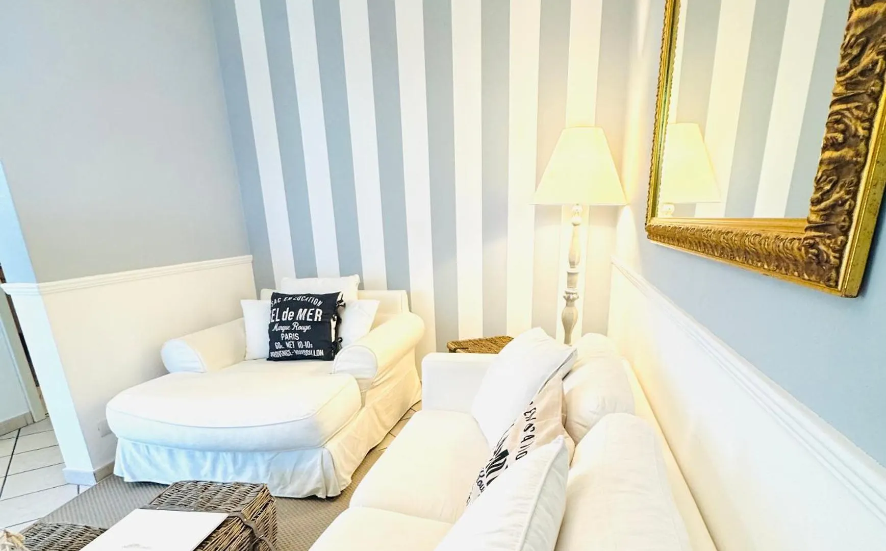 Apartment Appartamento La Perla Torri Del Benaco