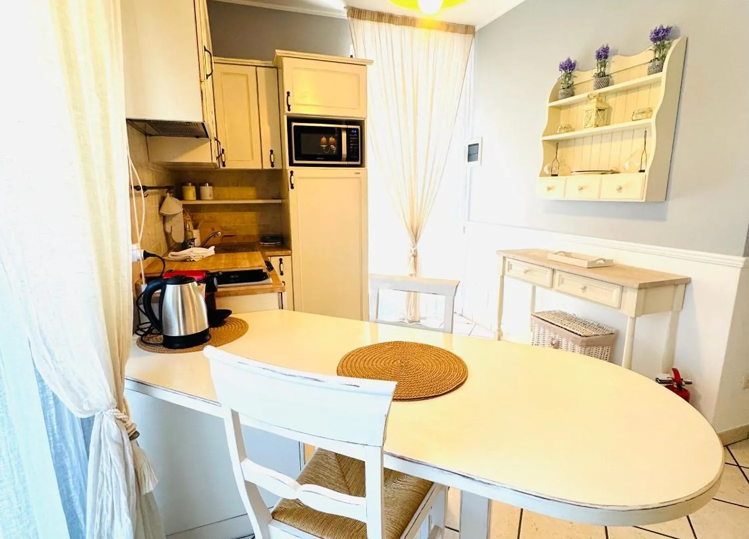 Apartment Appartamento La Perla Torri Del Benaco Italy