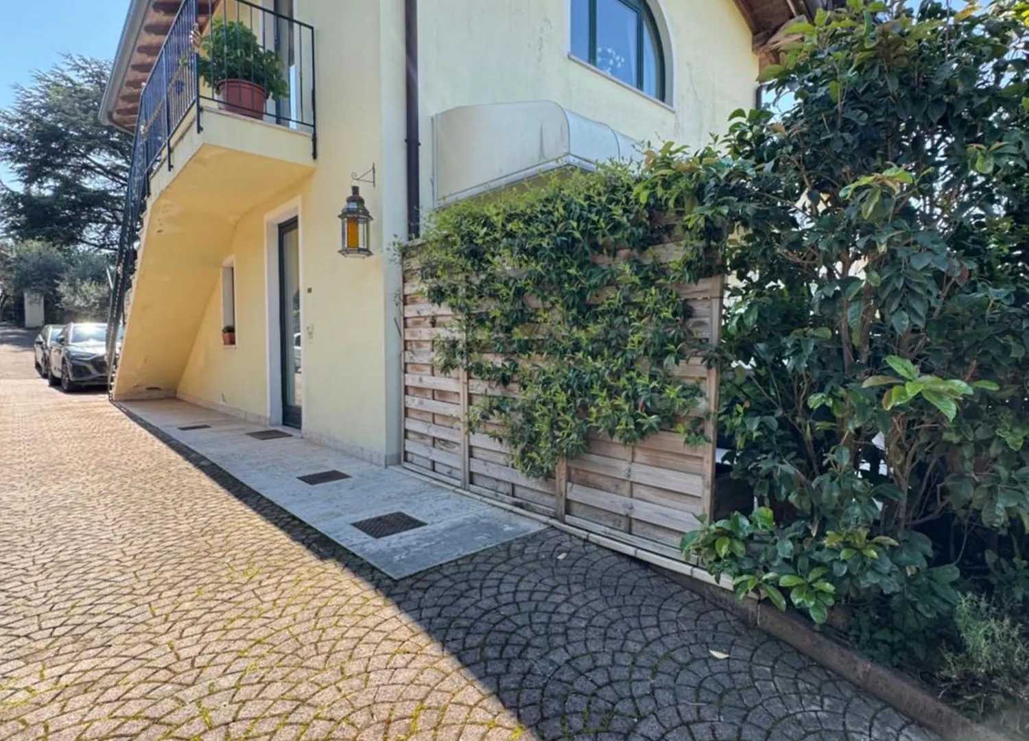 Apartment Appartamento La Perla Torri Del Benaco