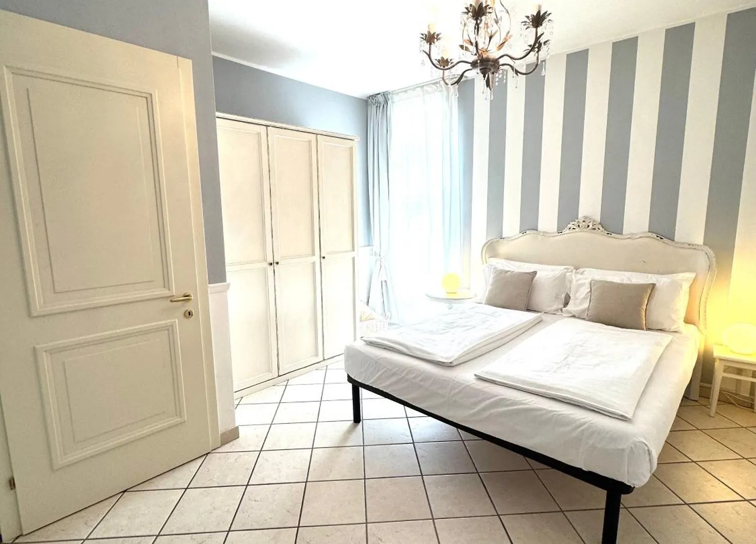 Apartment Appartamento La Perla Torri Del Benaco Italy