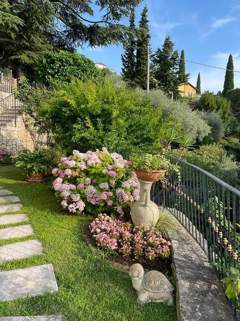 Apartment Appartamento La Perla Torri Del Benaco